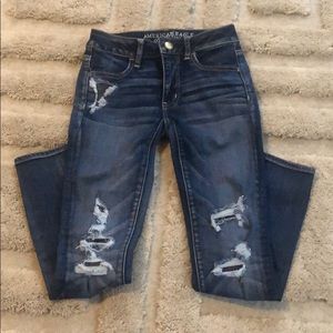 00 Short American Eagle Distressed Jeans